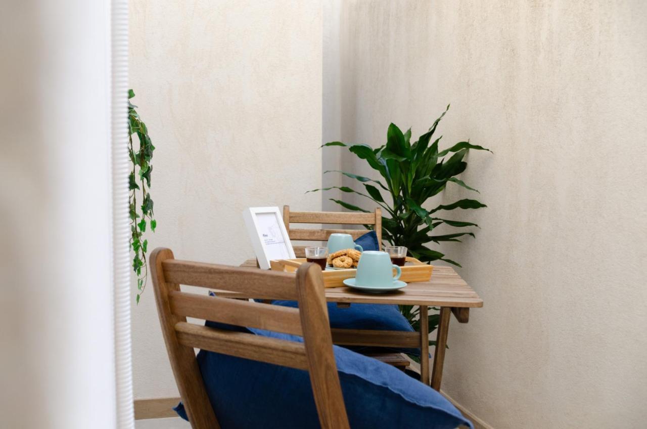 Modern Stone Apartment In The Heart Of Bari Zewnętrze zdjęcie
